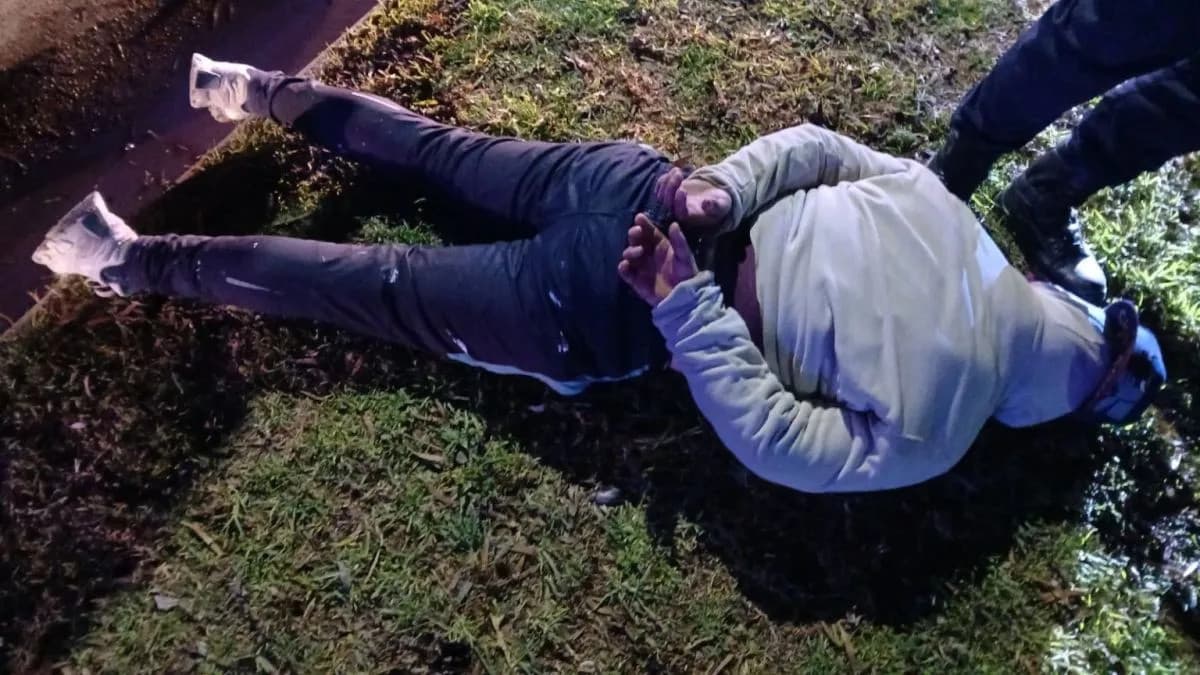 Viedma: intentó robarle a un taxista amenazándolo con un cuchillo y fue detenido