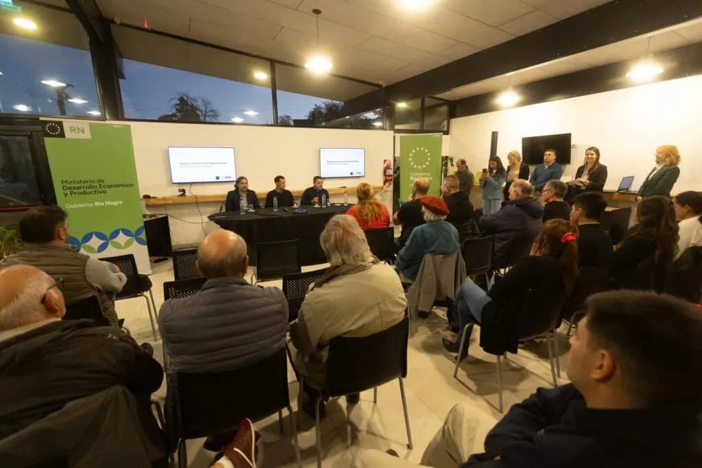 Viedma participó de una consulta pública por la ampliación del riego en el Valle Inferior