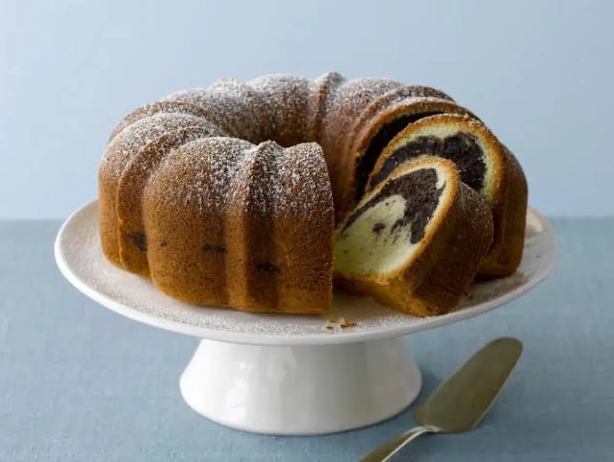 Cómo hacer una torta marmolada con nueces, fácil y rápida