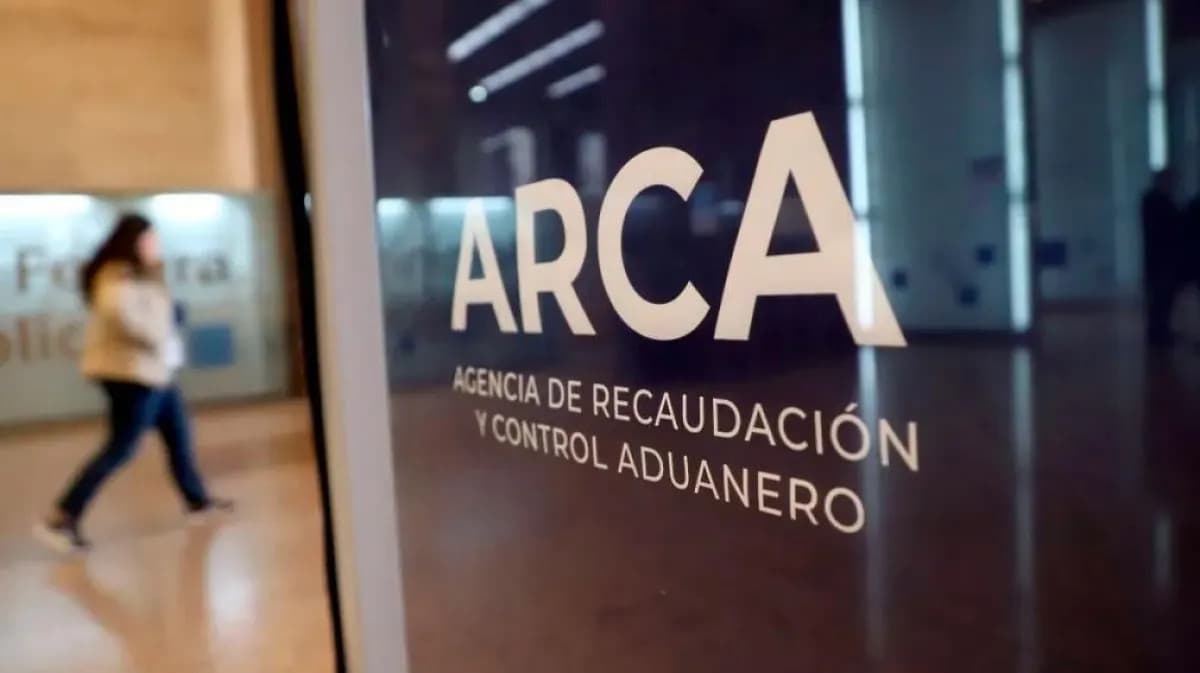 La recaudación nacional subió 35% interanual en julio, impulsada por Ganancias