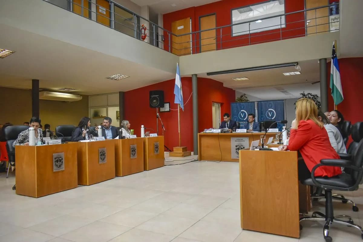 Piden ampliar el sumario por expedientes borrados e investigar a una concejal en el Concejo de Viedma