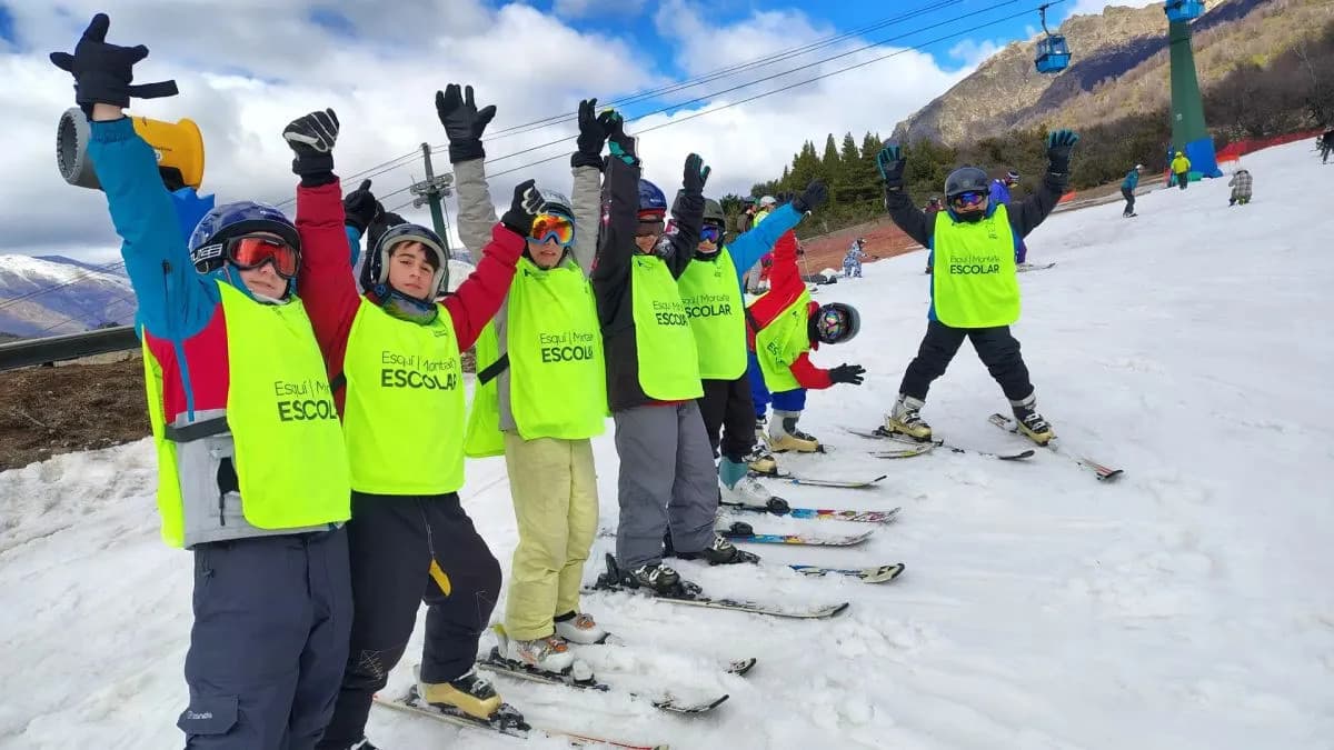 Más de 3000 alumnos rionegrinos arrancan la temporada de Esquí y Montaña Escolar