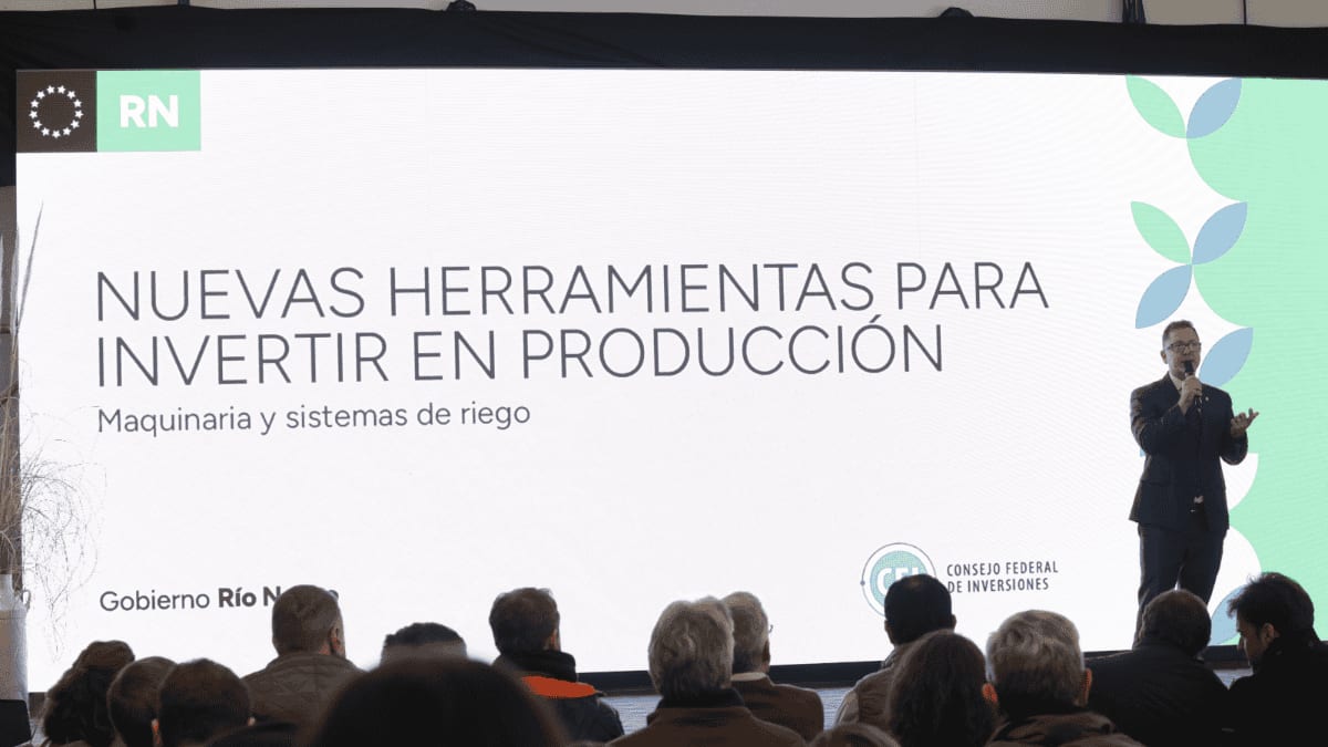 Presentaron créditos para maquinaria y riego en la Expo Rural de Viedma